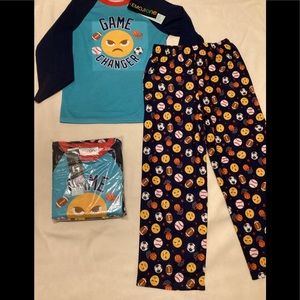 Joy Pixels Emogi game changer children’s pajamas, size 10 two piece set